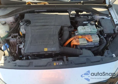 2018 Hyundai Ioniq Hybrid Sel z USA, uszkodzony, nr VIN KMHC75LC4JU060431